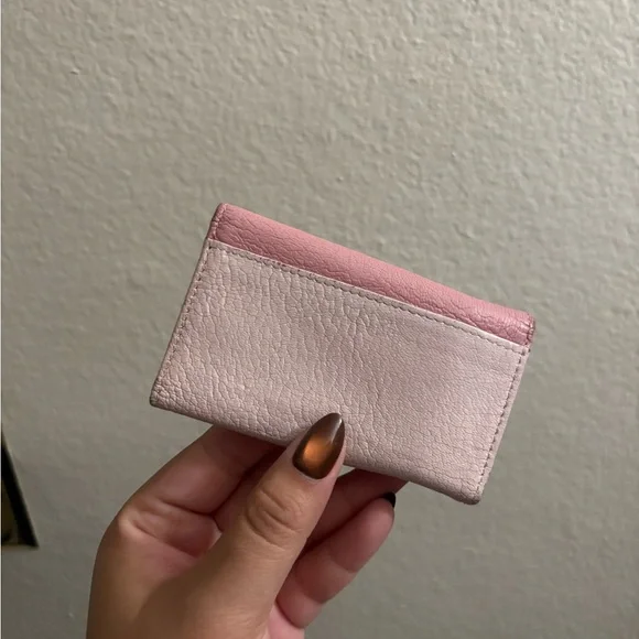 Miu miu two toned bicolor key case pink x light pink 6 keys - Picture 2 of 7